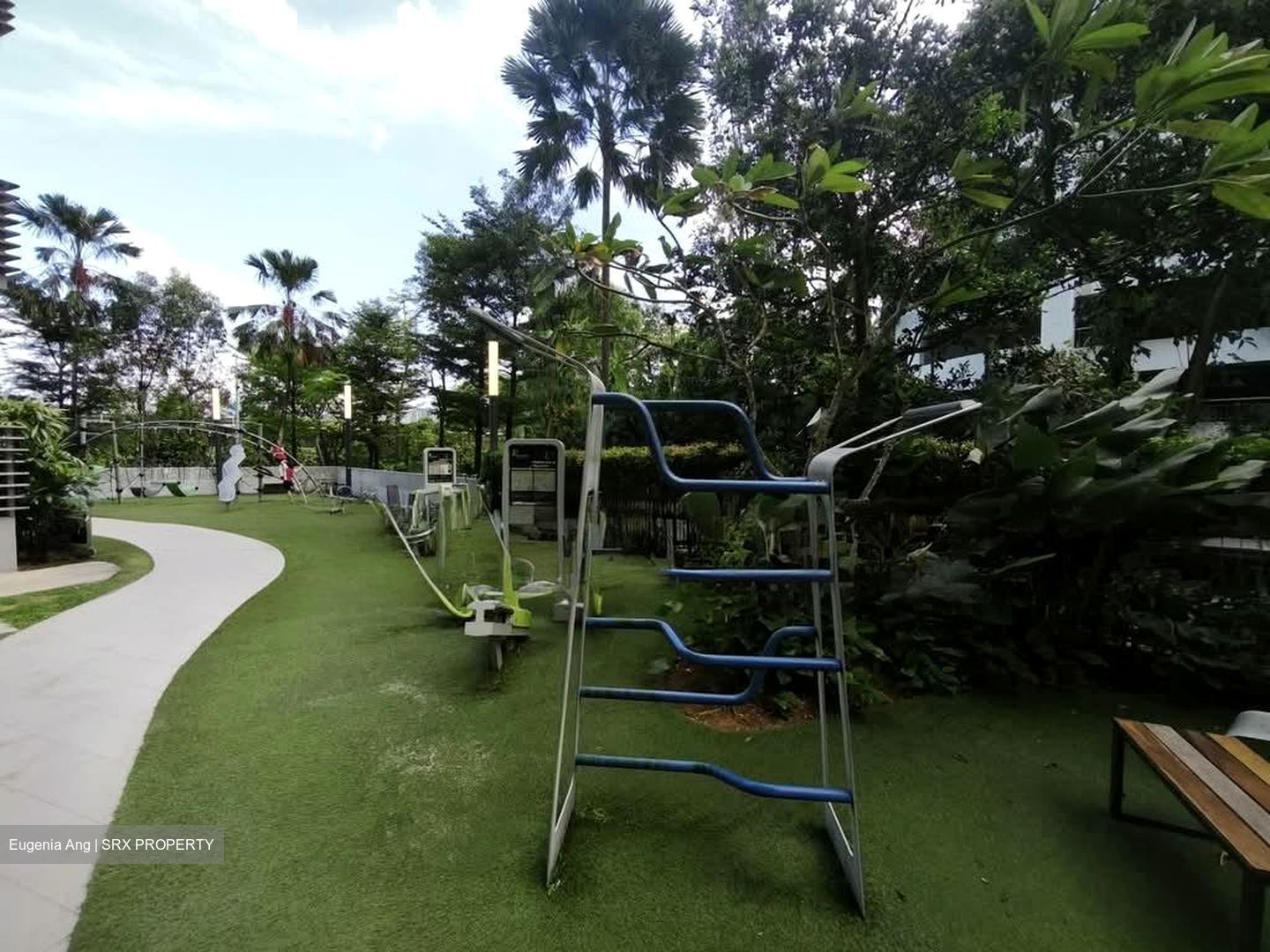 Lake Grande (D22), Condominium #564247611